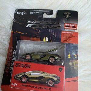 Maisto Lamborghini Sián FKP 37 Die-Cast Toy Car - Olive Green